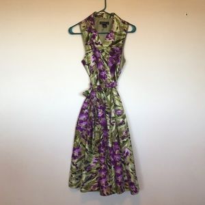 Pretty 50s style floral dress